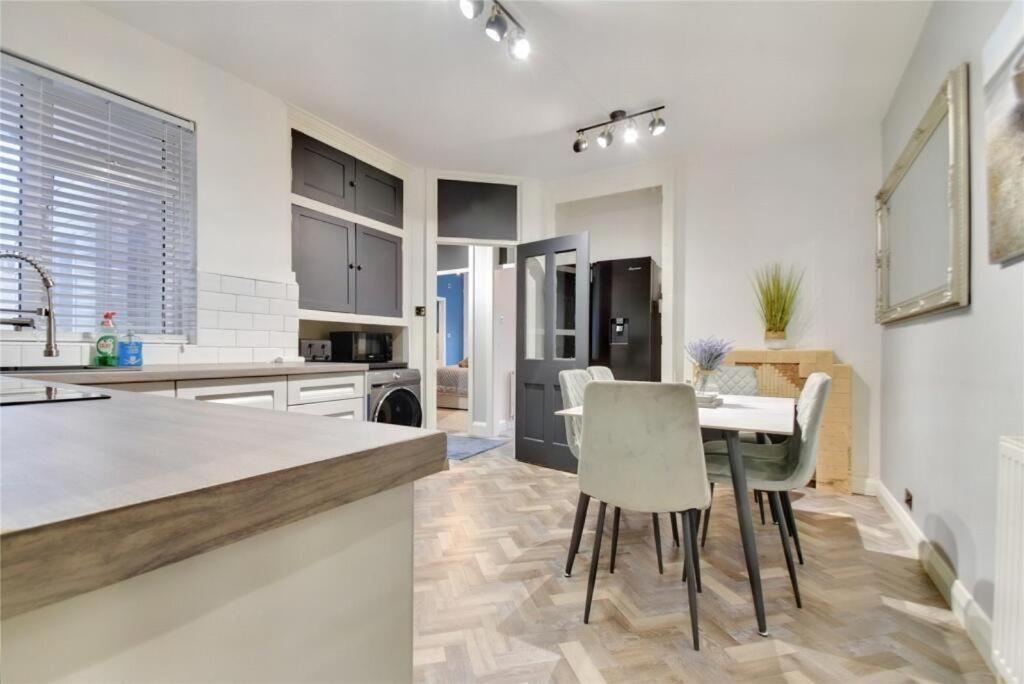 Kingsdown Apartment Great Malvern Eksteriør bilde